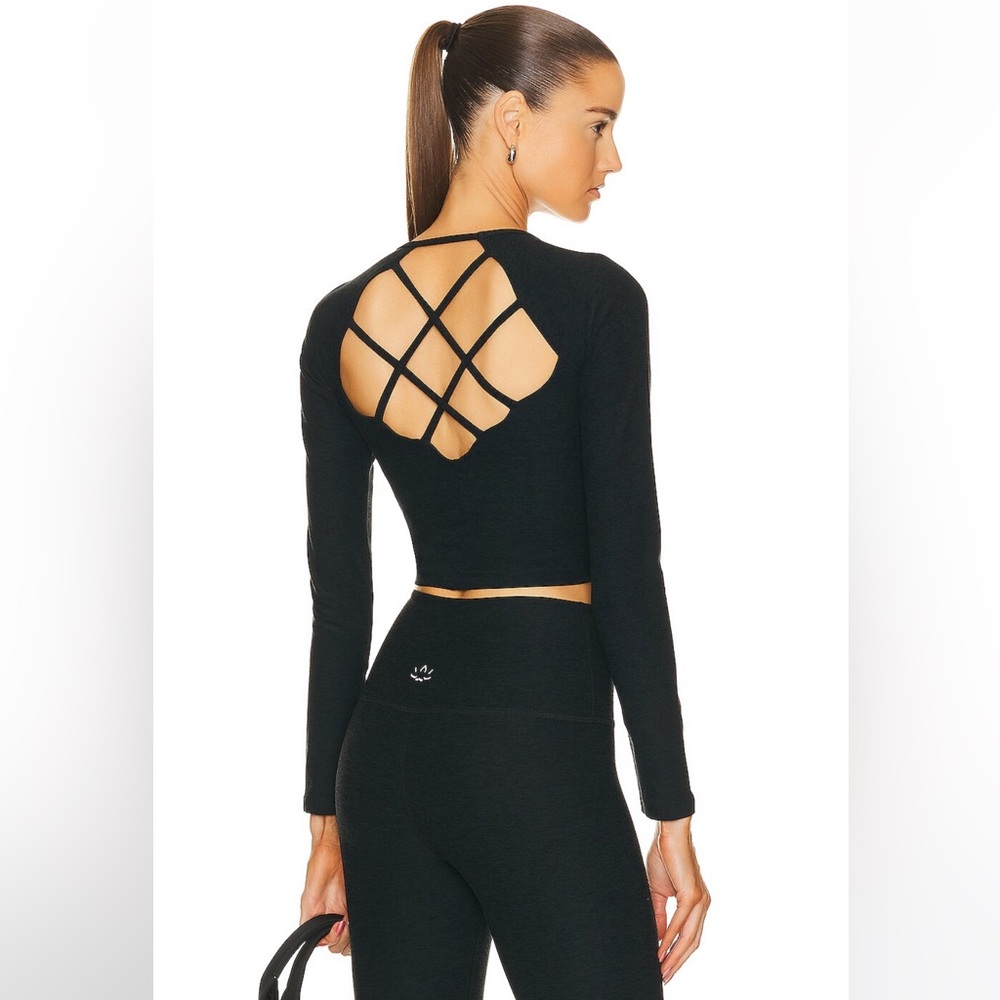 Beyond Yoga  Spacedye Enlighten Cropped Pullover Top